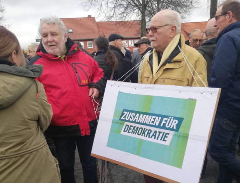 Demo in Einbeck mit mehr als 1200 Menschen