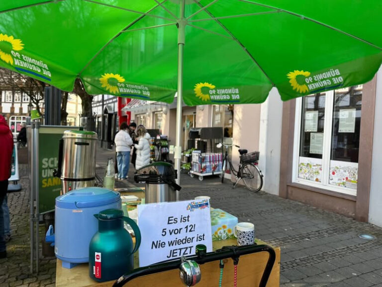 Wahlkampfstand in der Einbecker Innenstadt – Gespräche, Glühwein und wichtige Themen